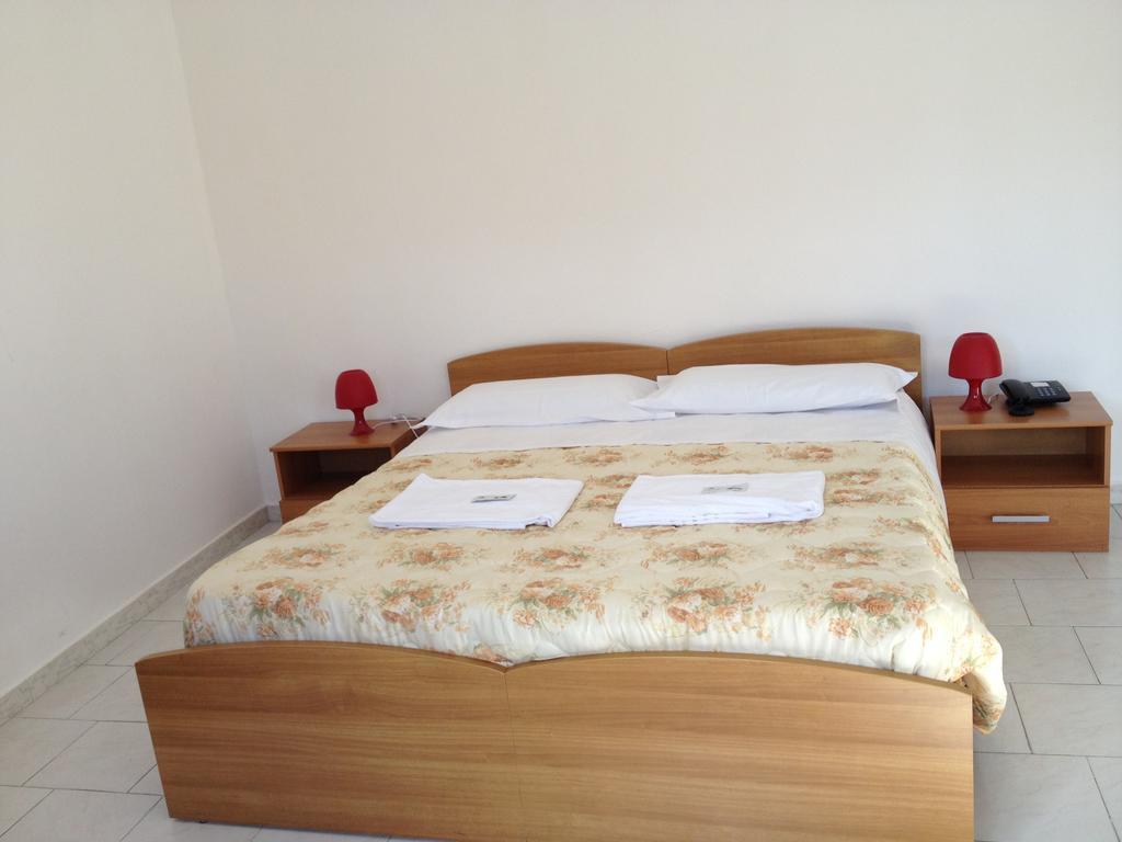Hotel Μάντοβα Δωμάτιο φωτογραφία